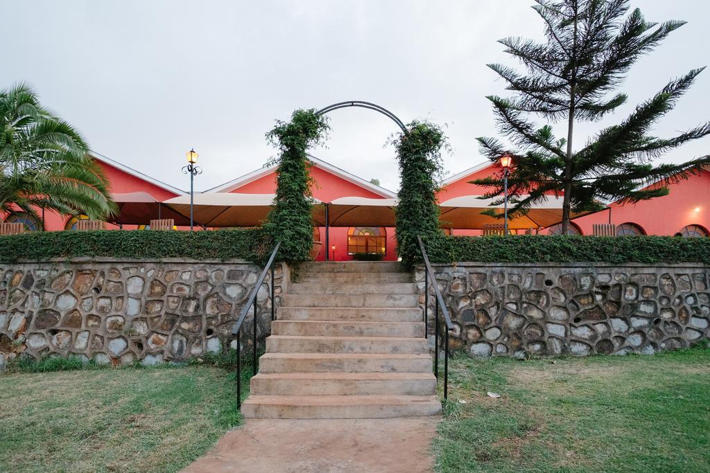 Highview Hotel Karatu Exterior foto