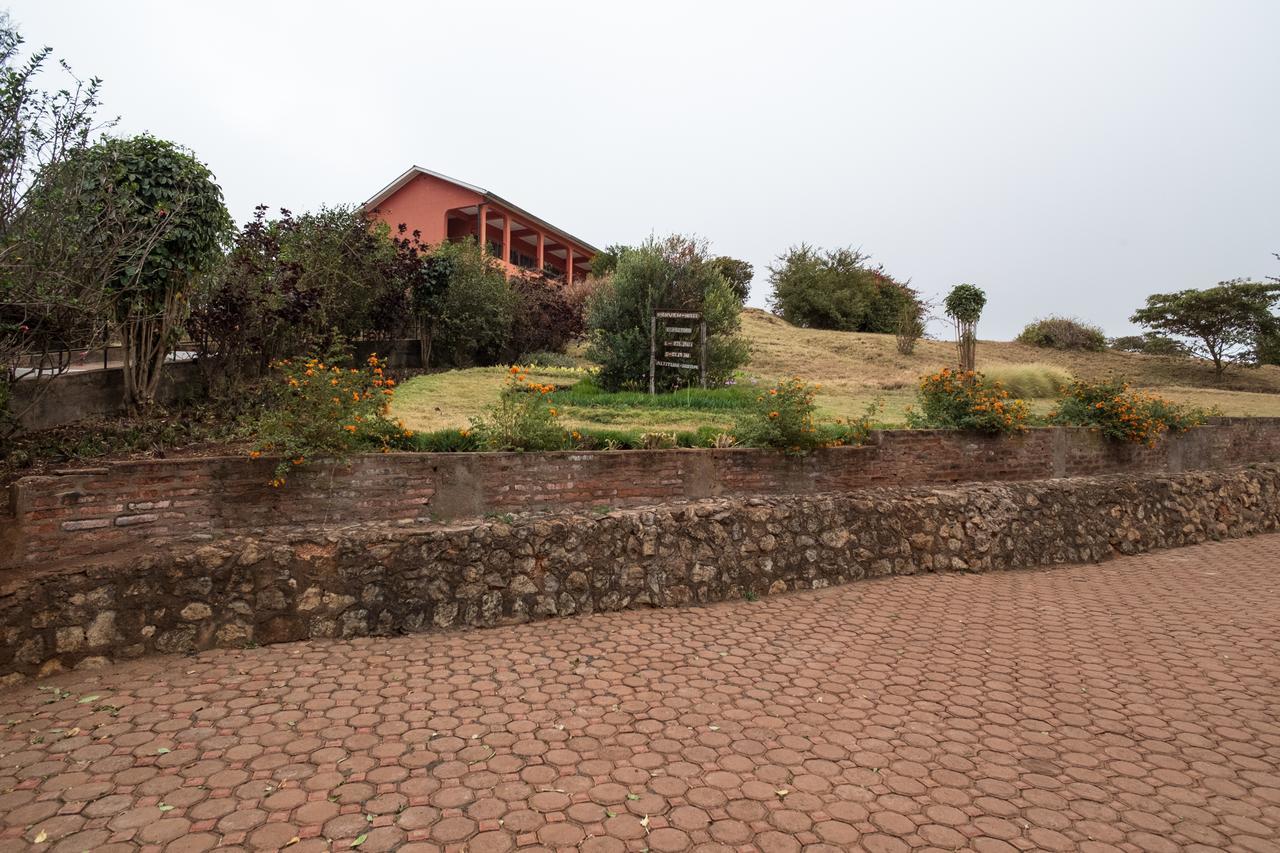 Highview Hotel Karatu Exterior foto
